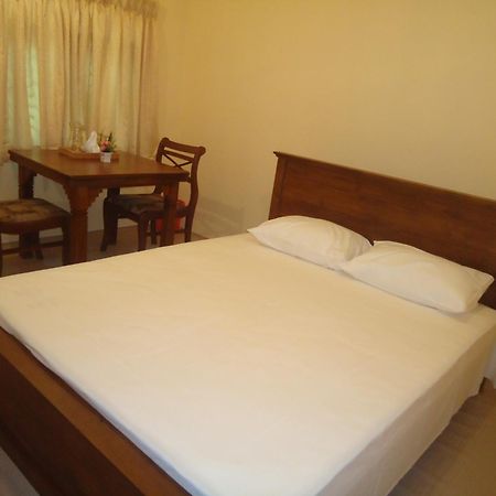 Guest House คาดูเวลา ภายนอก รูปภาพ